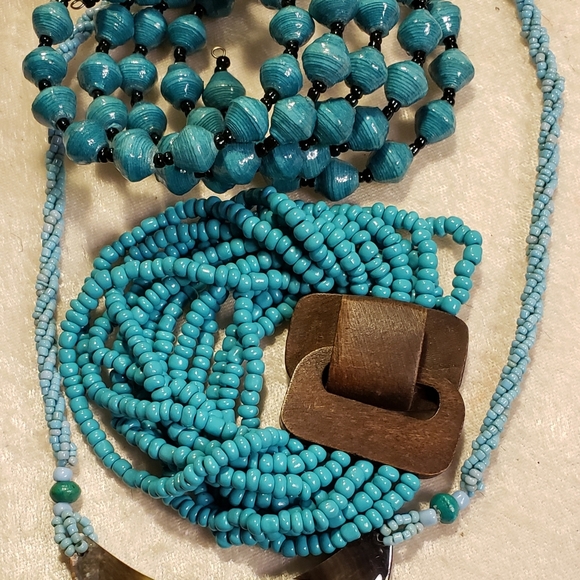 Classic turquoise bracelets and Abalone necklace - Picture 2 of 7